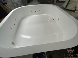 Square rectangular hot tub 150 Square wood fired hot tub – timberin nordic square™ (3)