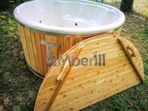 Outdoor fiberglass hot tub with integrated heater Wellness Deluxe 24