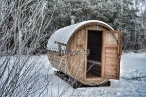 Outdoor barrel sauna 1