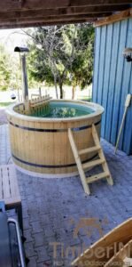 Round outdoor garden hot tub with polypropylene liner (1)